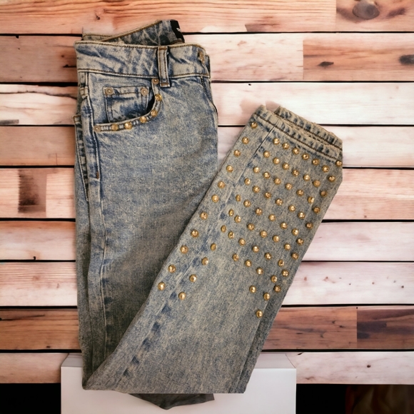 Jeans - Picture 2 of 3